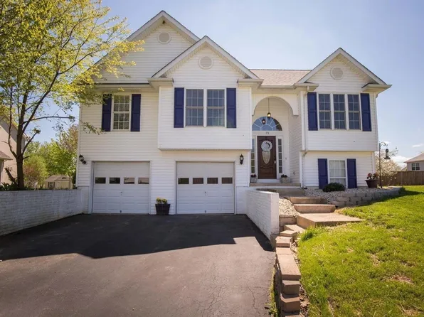 71 Thumper Dr, Ranson, WV 25438