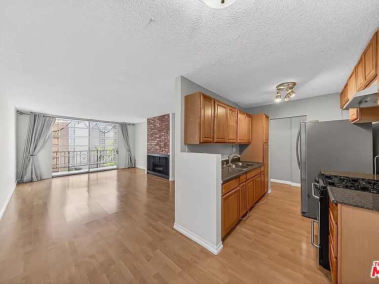 421 S La Fayette Park Pl #515 — Photo 4