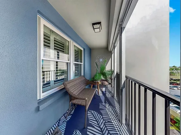 5220 Brittany Dr S APT 603, Saint Petersburg, FL 33715