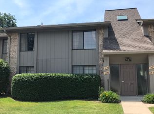 1893 Meadow Dale Ct, Rochester Hills, MI 48309