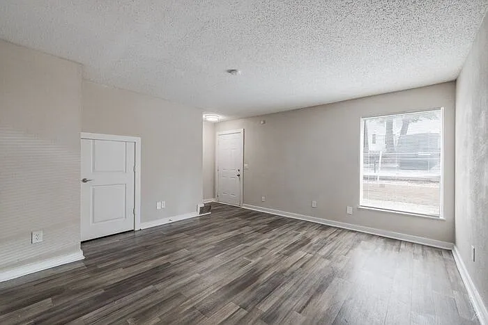 2 bed, 2.5 bath, 1218 sqft, $1,395 — Photo 4