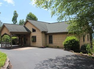 1402 Enchantment Way, Hiawassee, GA 30546