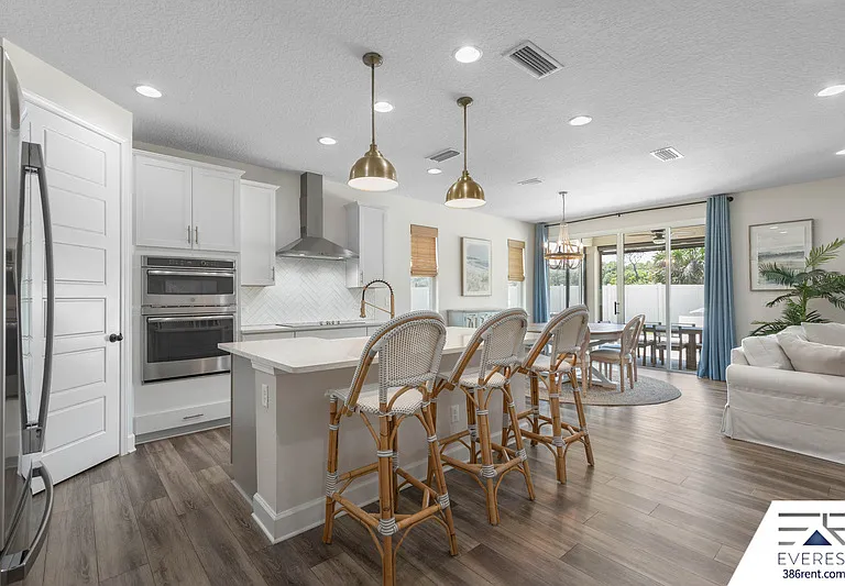 66 Los Lagos Blvd — Photo 6