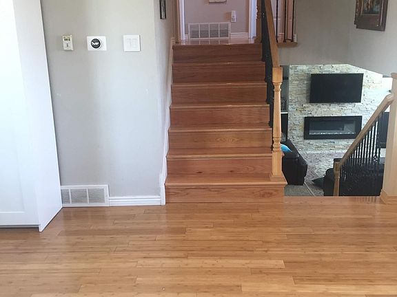 3rd image of 1302 N Franklin Ct