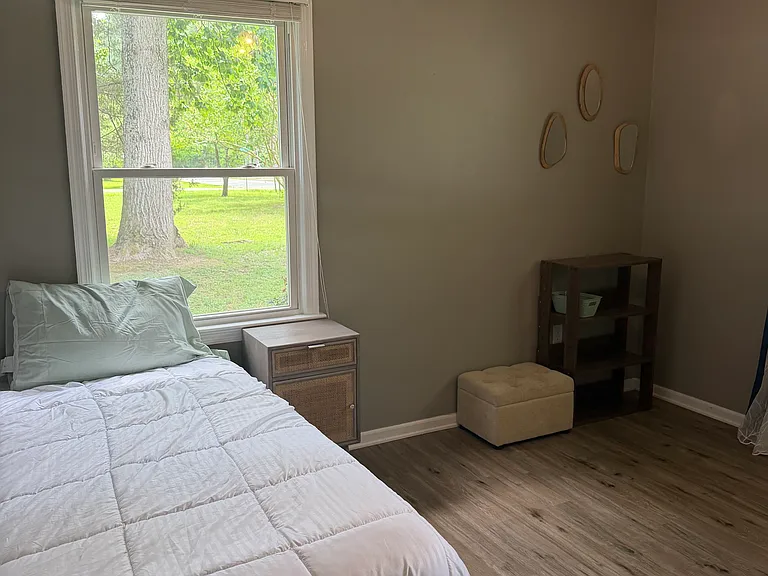 Coachpoint Rd — Photo 10