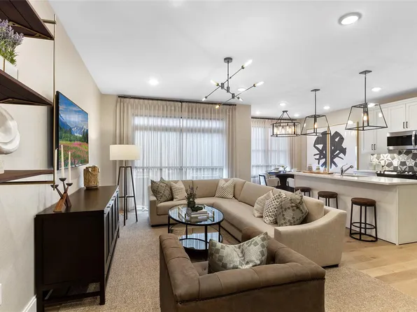 614 Marina Pointe Drive #614, East Rockaway, NY 11518