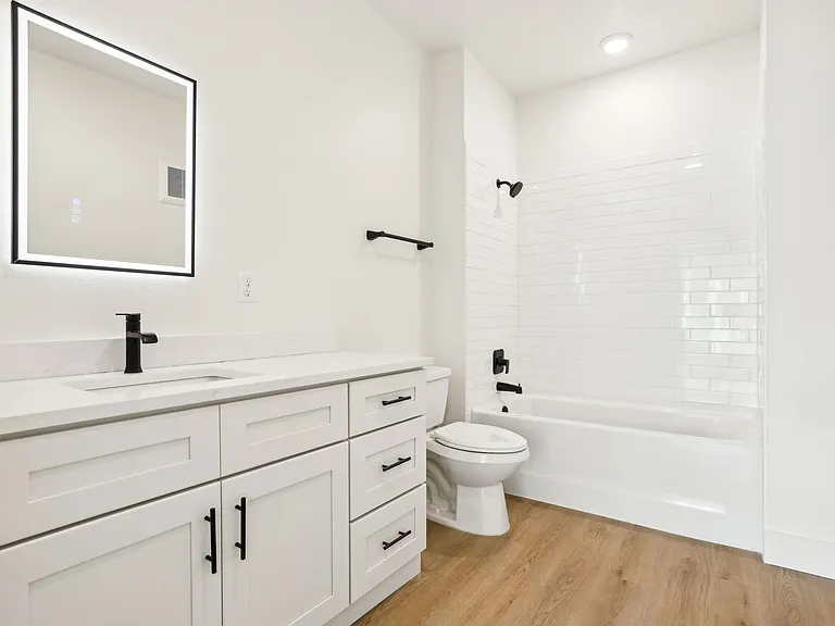 The Milk Stacks: Boutique Luxury Living in Downtown Orlando's Milk District — Photo 42