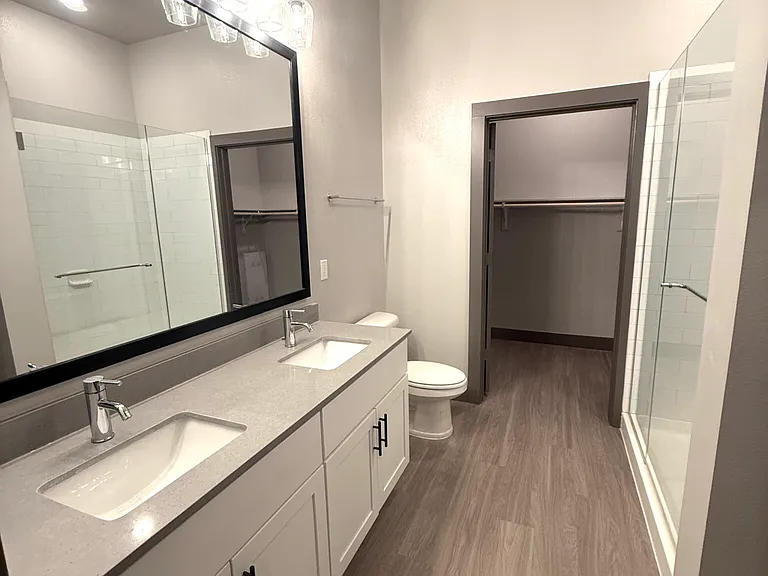 400 W 5th St #4312 — Photo 8
