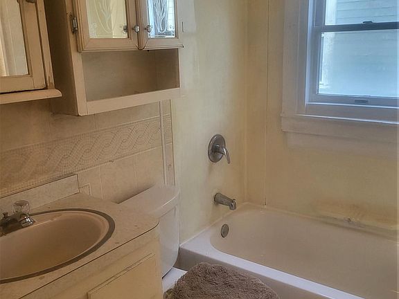 4th image of 2317 14th St