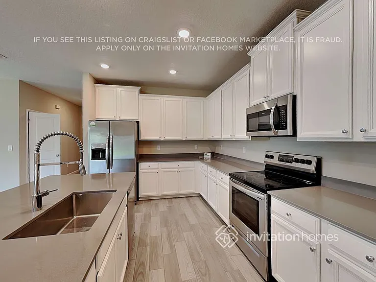 11249 Oyster Creek Rd — Photo 5