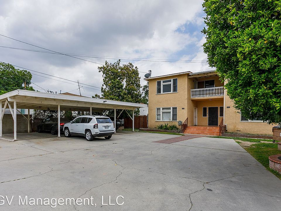 1st image of 3722 N Pine Ave #4