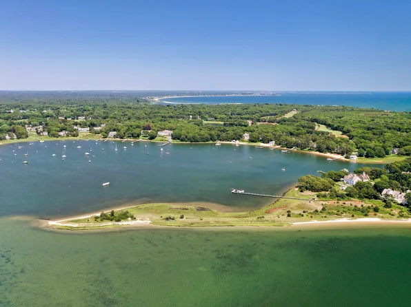 255 Bayberry Way, Osterville, MA 02655