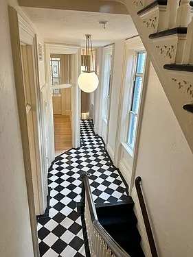1819 Sarah St #2 — Photo 12