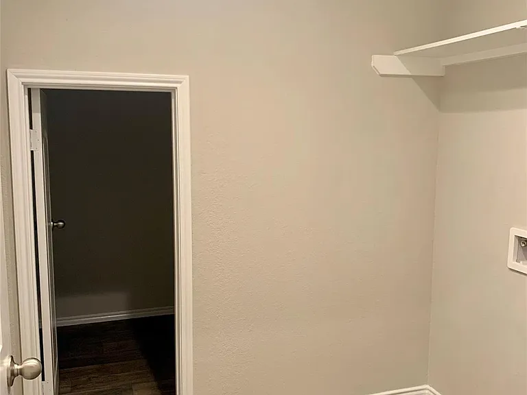 4227 Isoletta Ct — Photo 14