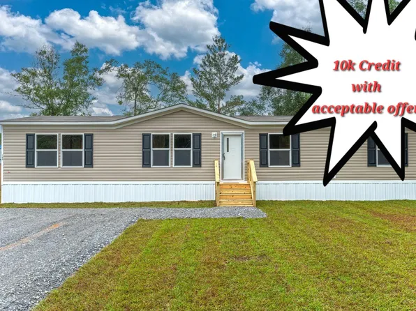 143 W Snowdrop St, Defuniak Springs, FL 32433