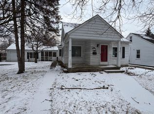 8112 Dale Ave, Center Line, MI 48015