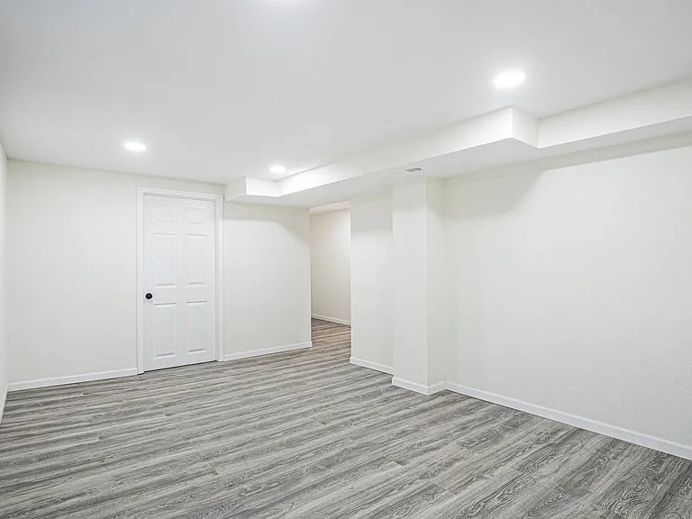 7109 Conser St — Photo 24