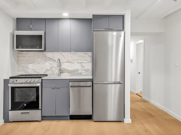 2 West 16th Street image 4 of 6