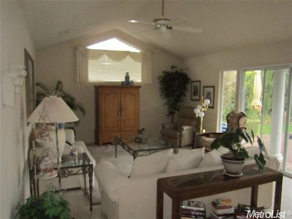 3rd image of 4338 Alderwood Way