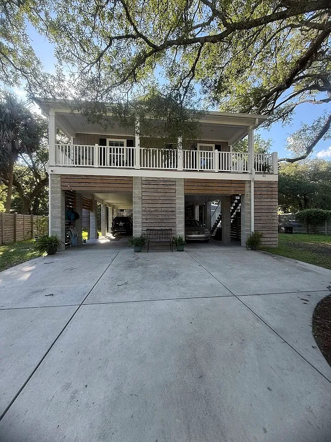 406 Caverly Lane - . — Photo 3