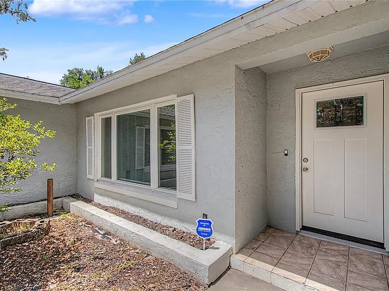 1916 SE 14th Ave — Photo 2