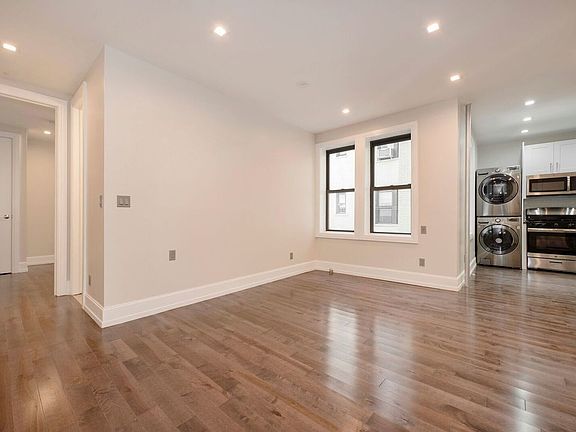 3rd image of 1916 Avenue K APT 1B