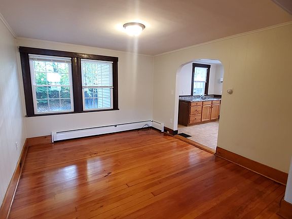 3rd image of 8 Woodland St #6