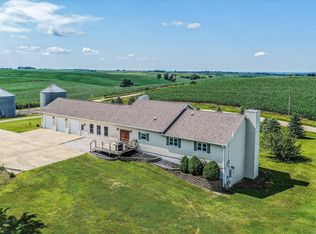 2405 X Ave, Defiance, IA 51527