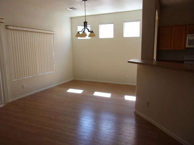 2561 Candlewood Dr — Photo 6