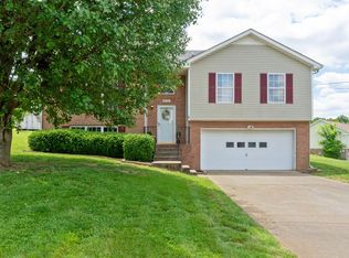 412 McMurry Rd, Clarksville, TN 37042