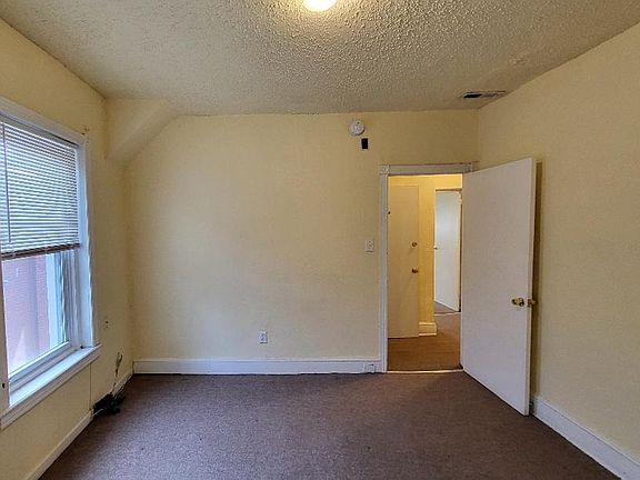 4th image of 437 W Bringhurst St #C