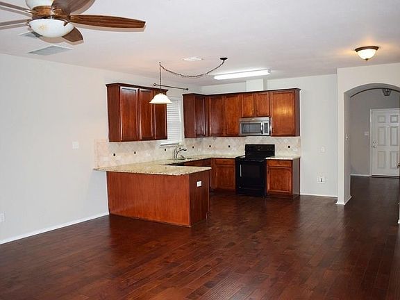 5th image of 5704 Bedrock Dr