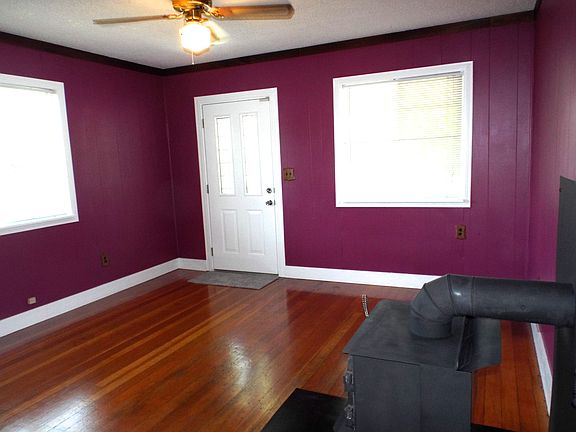 5th image of 808 Fir St SE