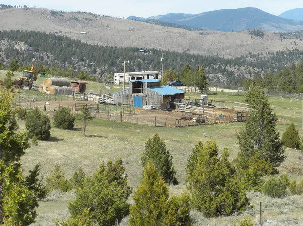 49 Cedar Crest Rd, Whitehall, MT 59759