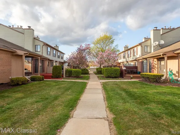 31198 Country Way #27, Farmington, MI 48331