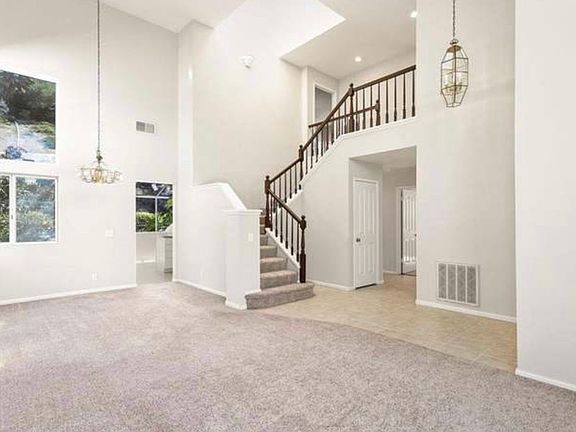 5th image of 3366 Waterford Dr
