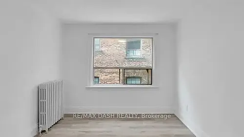 917 Saint Clair Ave W #30 Photo 1