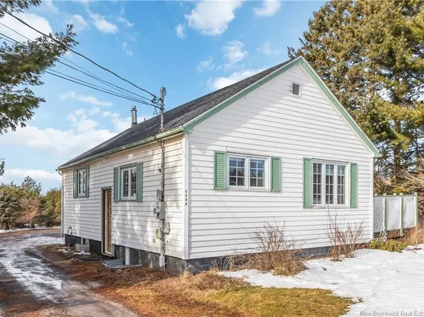 1088 McLaughlin Dr, Moncton, NB E1G 3R2