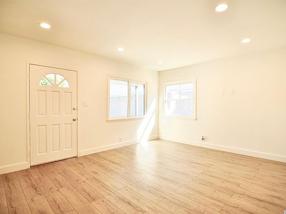 5th image of 1160 Winchester Ave APT B