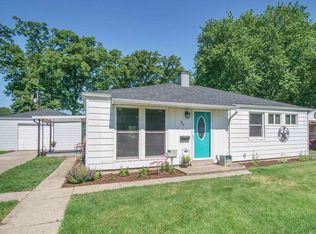 449 Manchester Dr, South Bend, IN