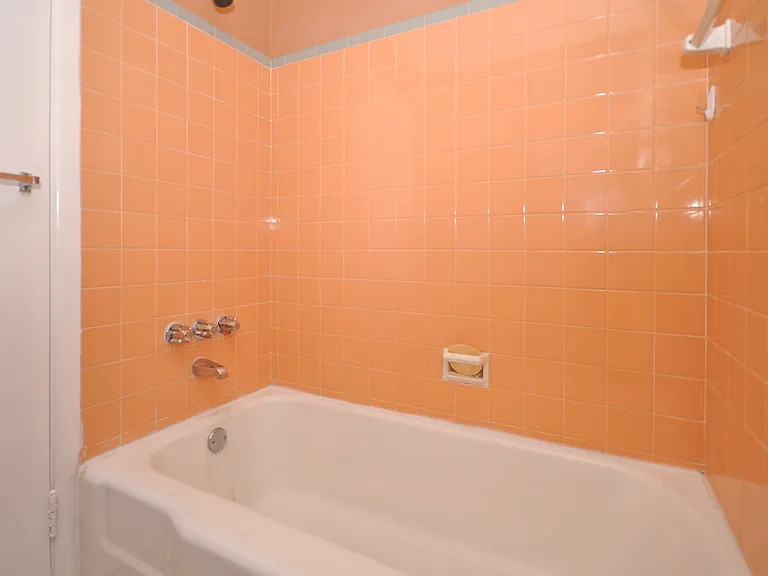 8035 Pine Rd — Photo 7