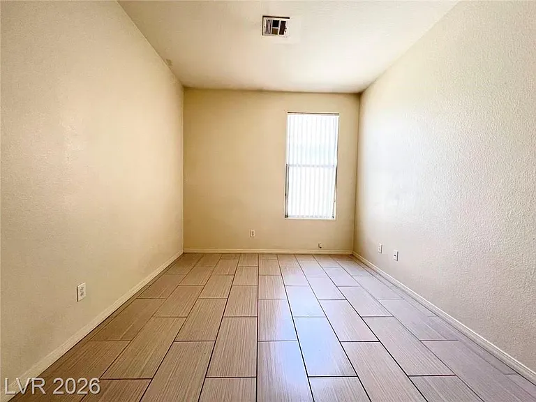 4929 Droubay Dr — Photo 13
