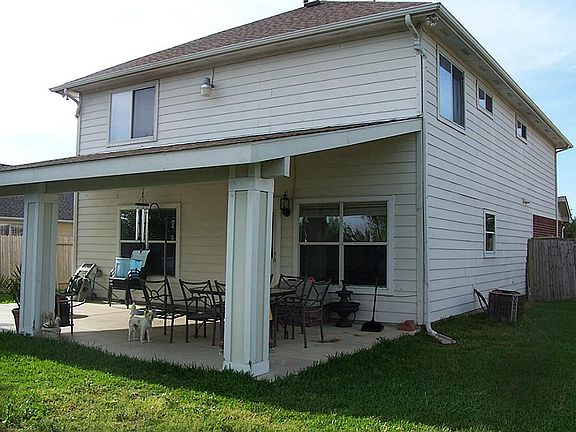 3rd image of 6407 Linden Knoll Ln