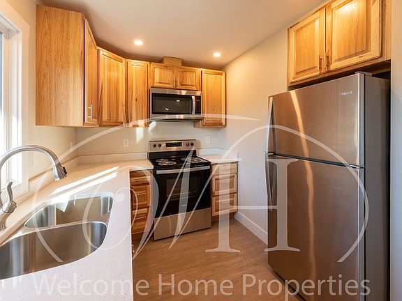 5th image of 1914 Wallace St #0