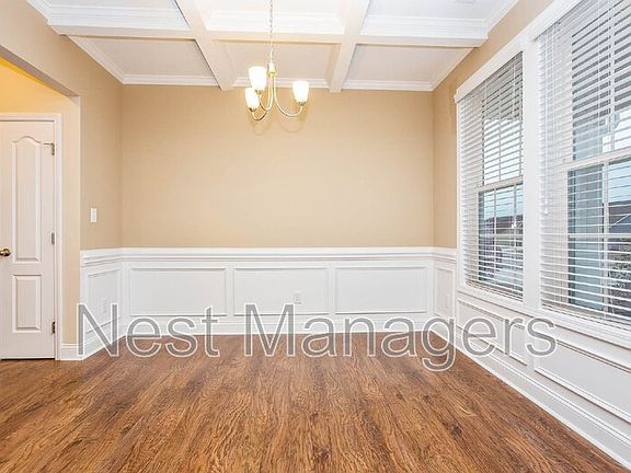 2nd image of 674 Stonebriar Ave