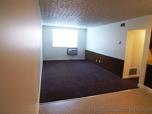 3rd image of 1728 E Long St APT N
