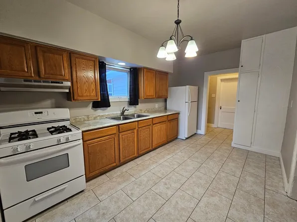1114 Pine St #1114, Green Bay, WI 54301