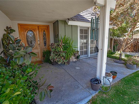 2nd image of 23556 Heather Knolls Pl