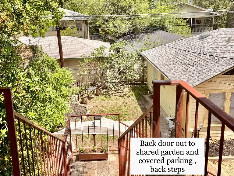 325 E Rosewood Ave — Photo 32
