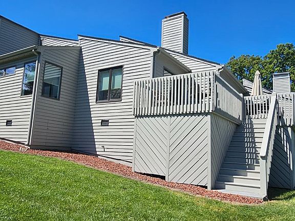 5th image of 204 Shaker Ln